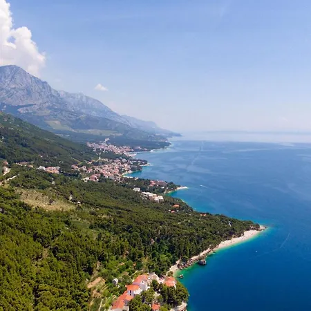 With A Parking Space Brela, Makarska - 6906 Brela