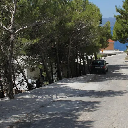 With A Parking Space Brela, Makarska - 6906 * Brela
