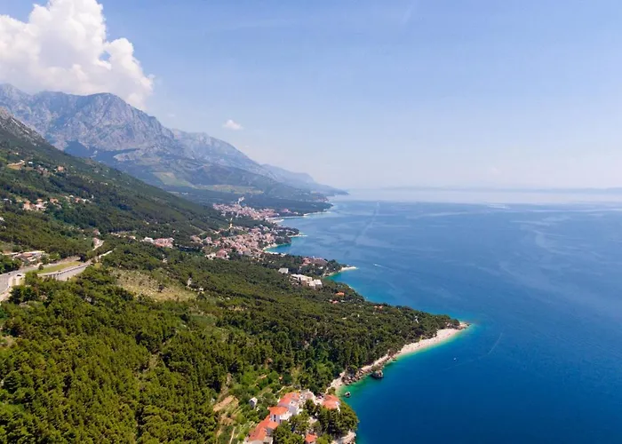 With A Parking Space Brela, Makarska - 6906 Brela