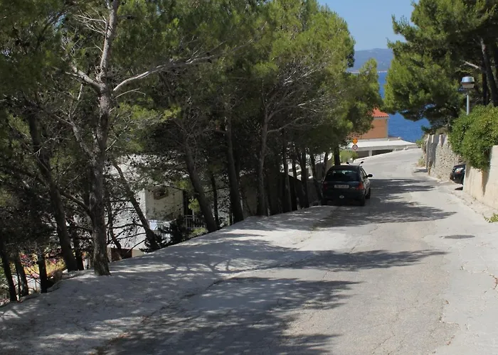 With A Parking Space Brela, Makarska - 6906 * Brela