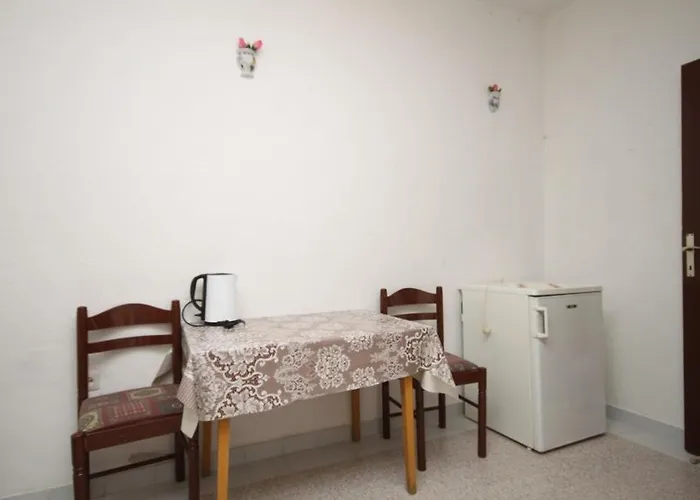 With A Parking Space Brela, Makarska - 6906 Apartamento *